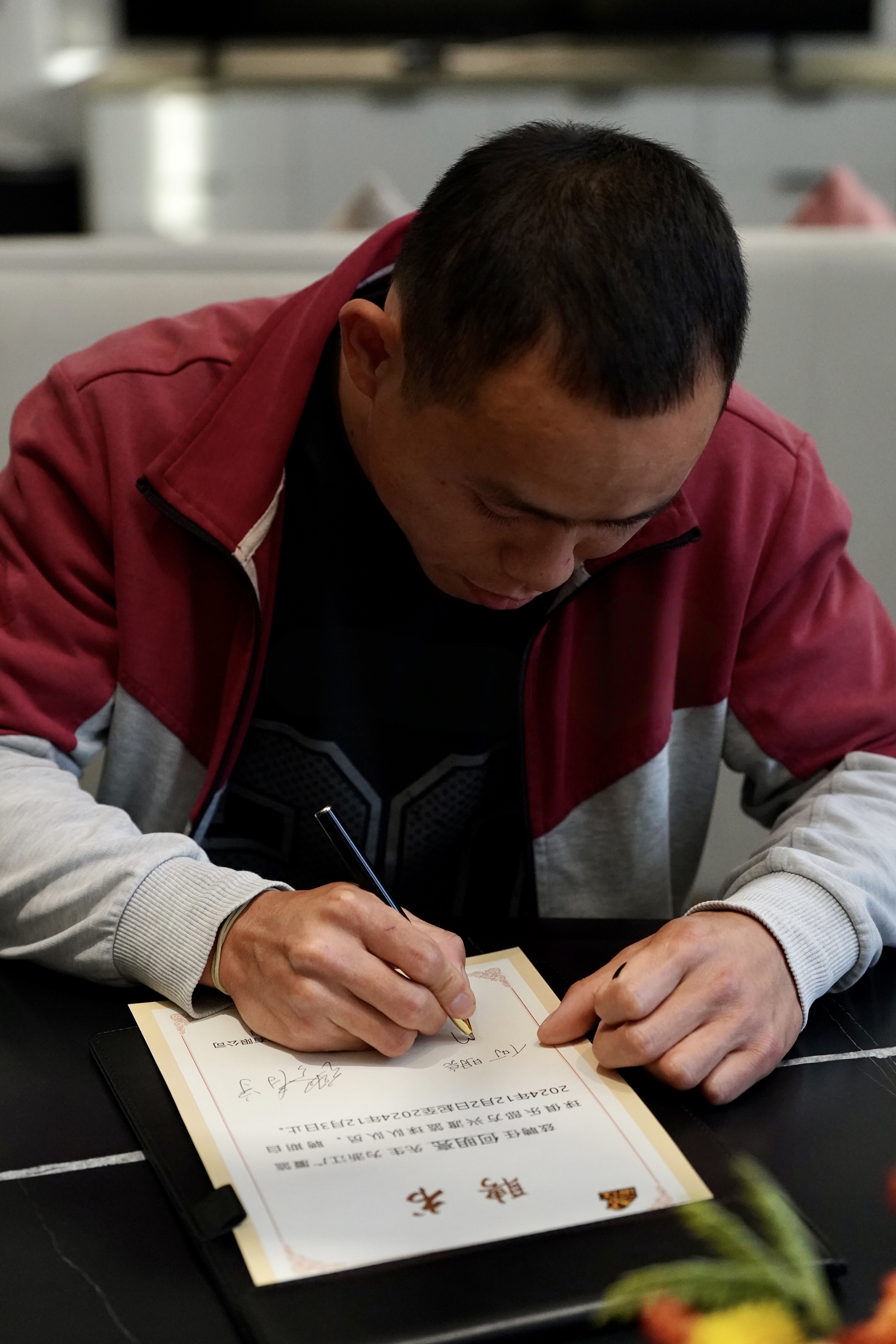 单挑篮球动作_篮球赛前热身单挑规则_单挑篮球精彩操作