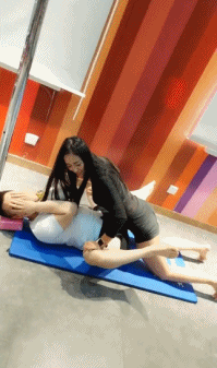 健身房私教自学视频_在线健身私教_健身私教视频