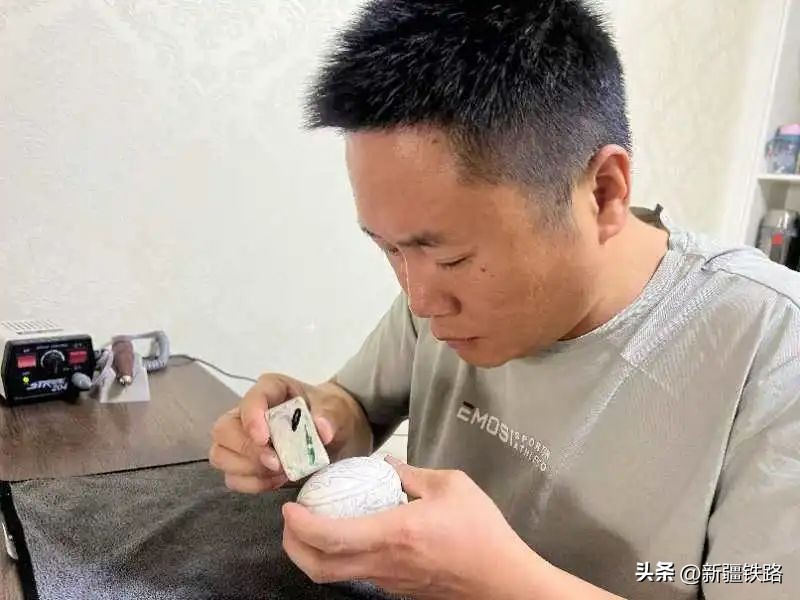 钳工手法_钳工的技巧_钳工生活小技巧