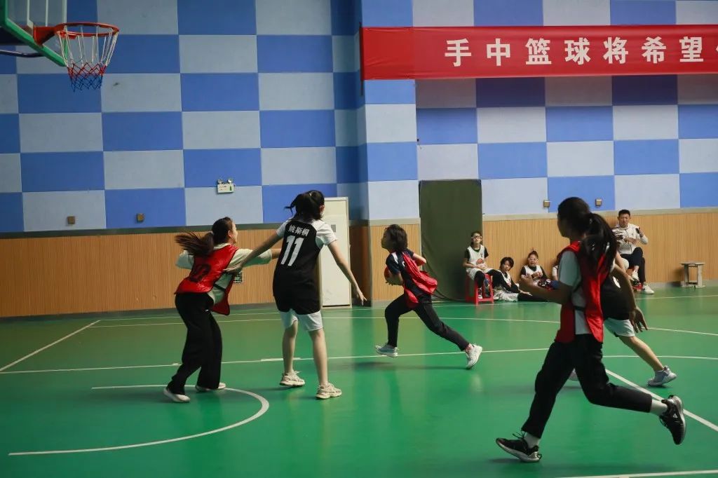 篮球冠军赛是什么意思_篮球赛冠军_翼城篮球比赛冠军是谁